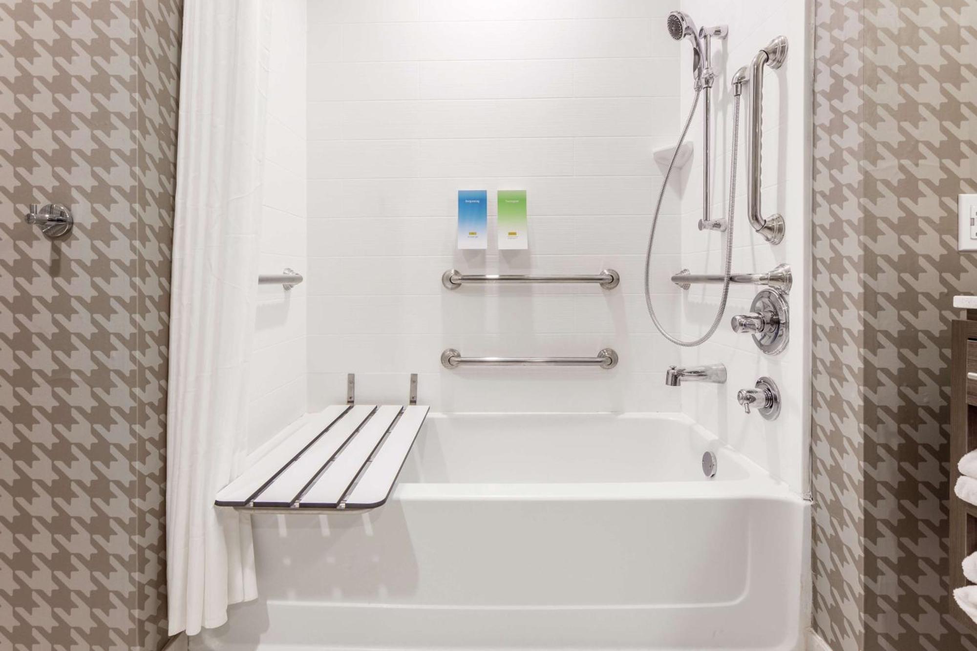 Home 2 Suites By Hilton Indianapolis Northwest Εξωτερικό φωτογραφία